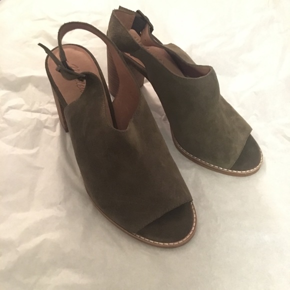 🎊HP 🎊Madewell the cary sandal in suede - Picture 8 of 8